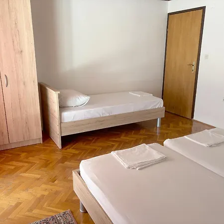 Radulovic Biograd Na Moru