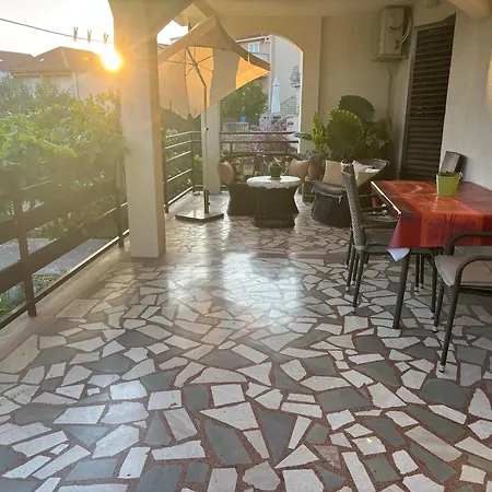 アパート Radulovic ビオグラード・ナ・モル